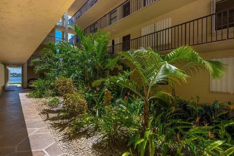 896 N Federal Highway Lantana FL 33462