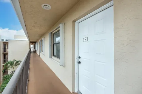 896 N Federal Highway Lantana FL 33462