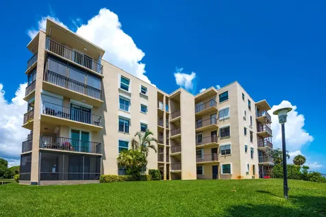 896 N Federal Highway Lantana FL 33462