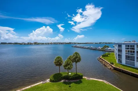 896 N Federal Highway Lantana FL 33462