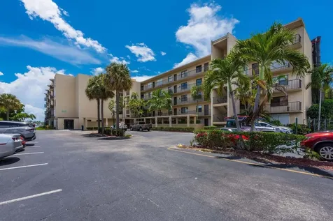 896 N Federal Highway Lantana FL 33462