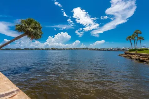 896 N Federal Highway Lantana FL 33462