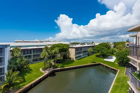 896 N Federal Highway Lantana FL 33462