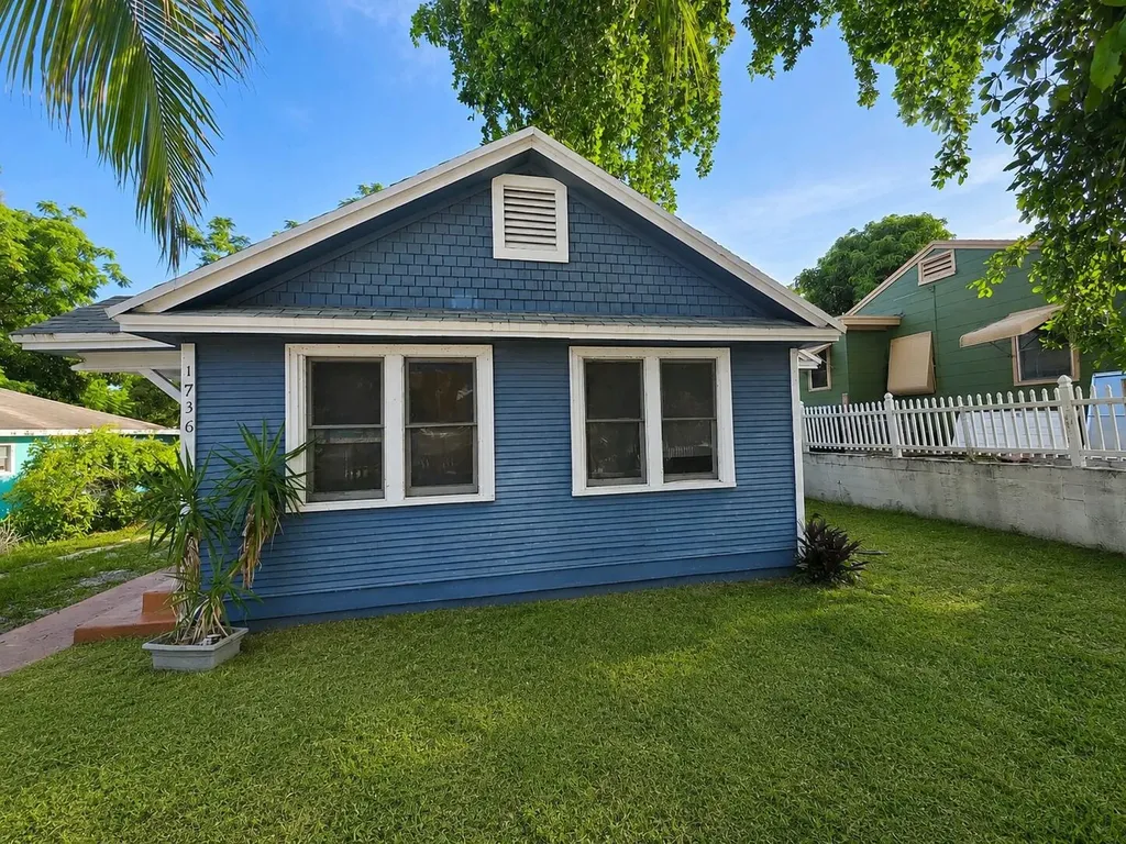 1736 7th Avenue N Lake Worth Beach FL 33460
