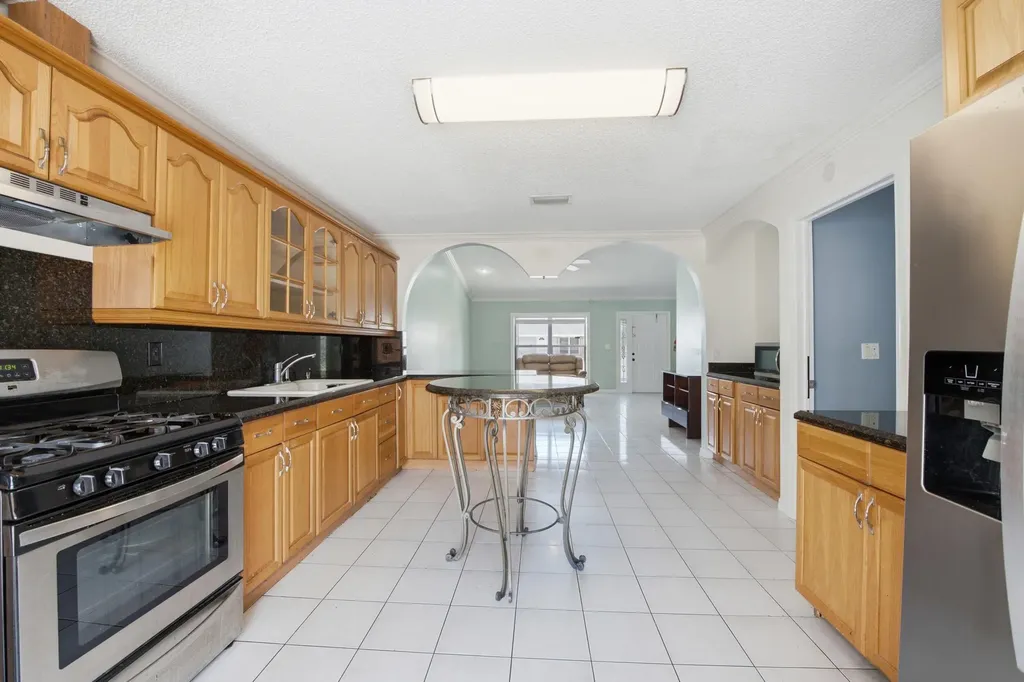 5814 Ithaca Circle E Lake Worth FL 33463