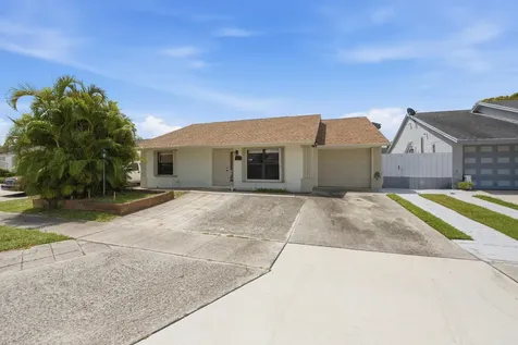 5814 Ithaca Circle E Lake Worth FL 33463