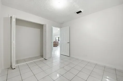 5814 Ithaca Circle E Lake Worth FL 33463