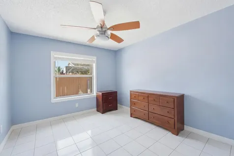 5814 Ithaca Circle E Lake Worth FL 33463