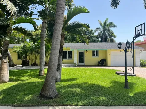 620 NE 9th Avenue Boynton Beach FL 33435
