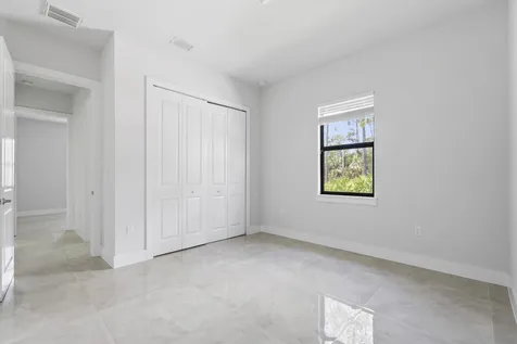 1412 22nd Avenue NE Naples FL 34120