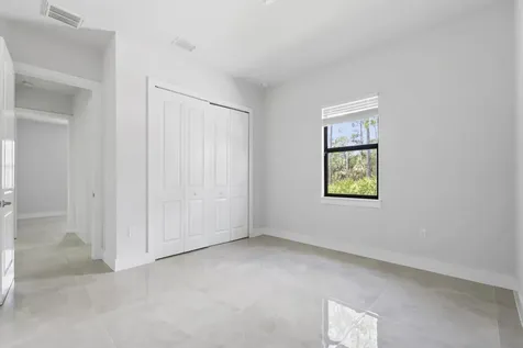 1412 22nd Avenue NE Naples FL 34120