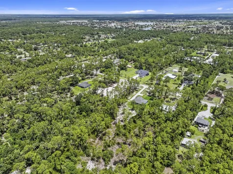 1412 22nd Avenue NE Naples FL 34120