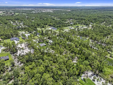 1412 22nd Avenue NE Naples FL 34120
