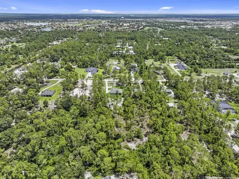 1412 22nd Avenue NE Naples FL 34120