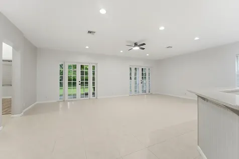 970 Tulip Circle Weston FL 33327