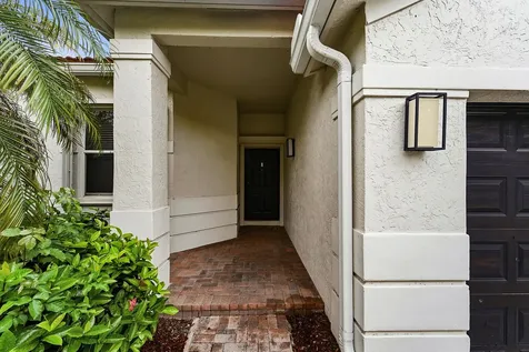 970 Tulip Circle Weston FL 33327