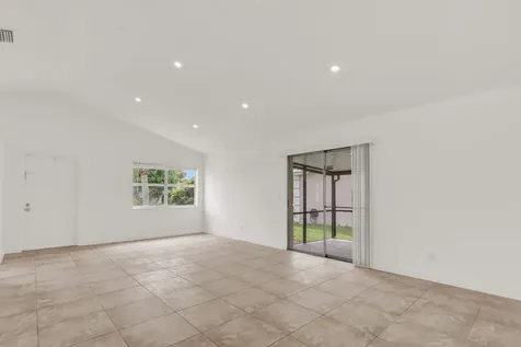 152 Wandering Trail Jupiter FL 33458