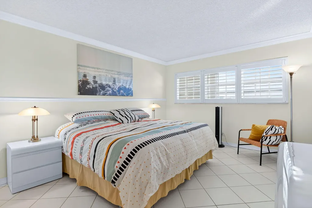 2940 N Course Drive Pompano Beach FL 33069