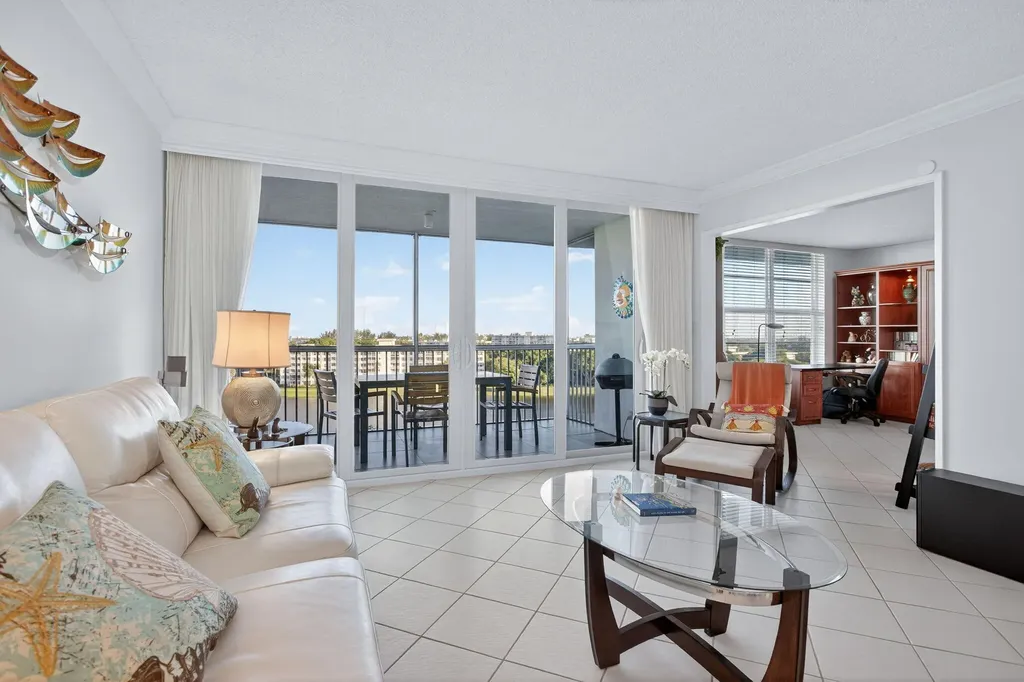 2940 N Course Drive Pompano Beach FL 33069
