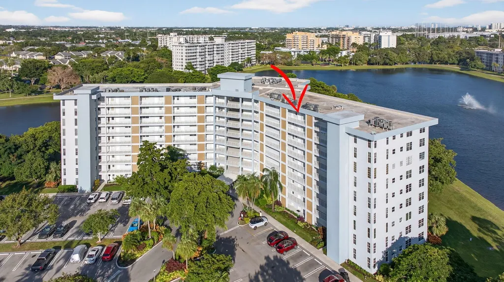 2940 N Course Drive Pompano Beach FL 33069