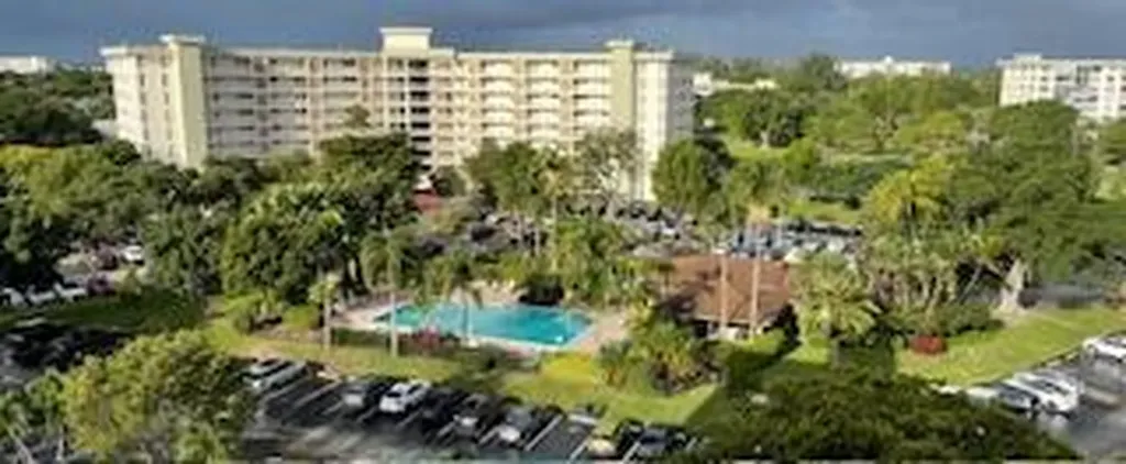 2940 N Course Drive Pompano Beach FL 33069
