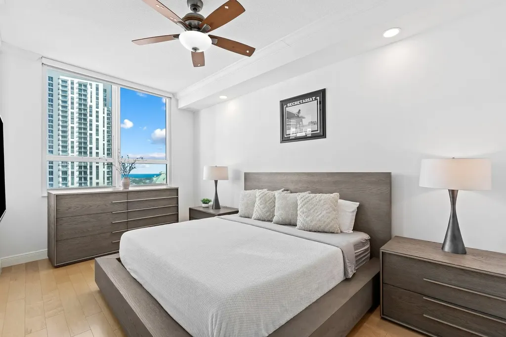 350 SE 2nd Street Fort Lauderdale FL 33301