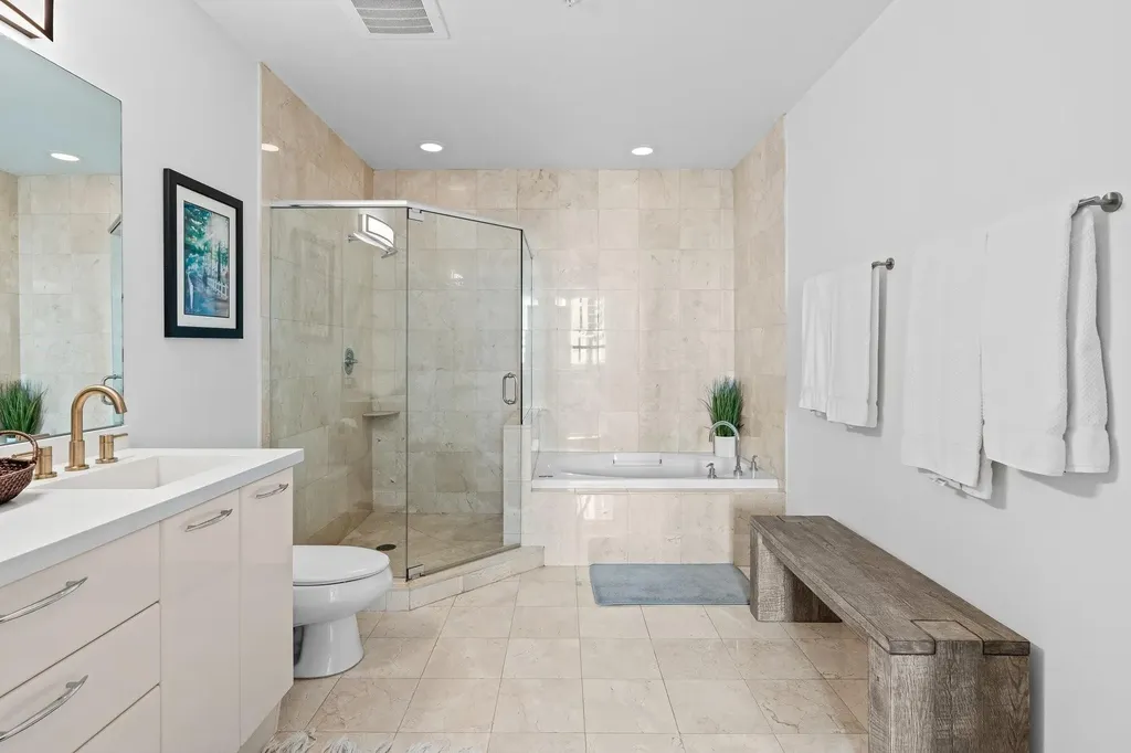 350 SE 2nd Street Fort Lauderdale FL 33301