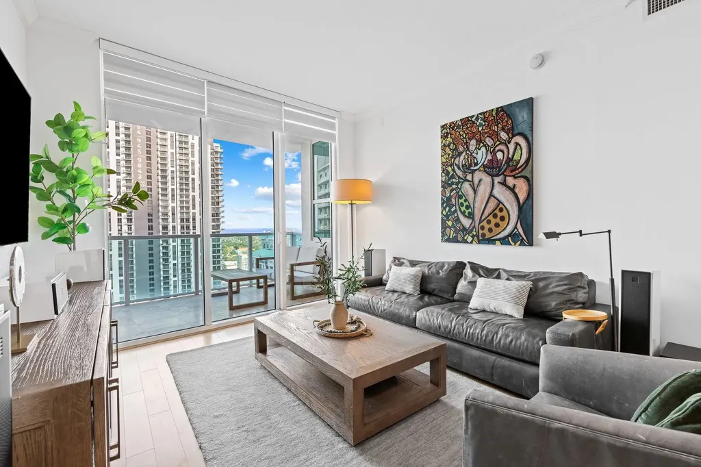 350 SE 2nd Street Fort Lauderdale FL 33301