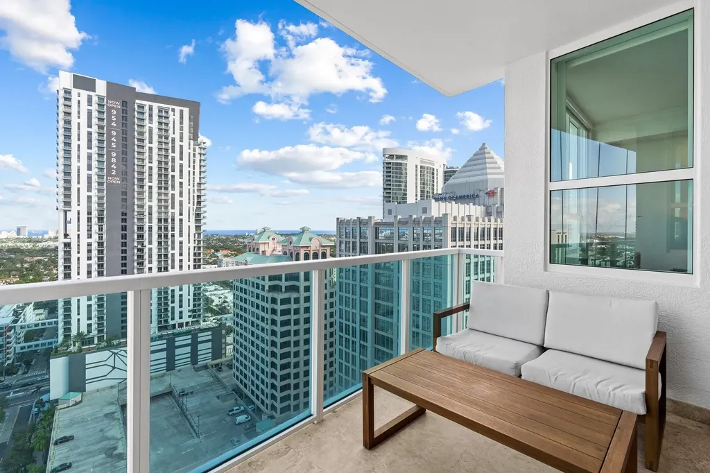 350 SE 2nd Street Fort Lauderdale FL 33301