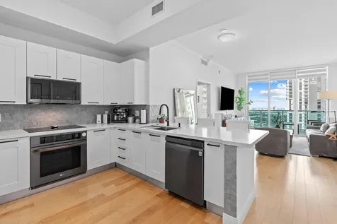350 SE 2nd Street Fort Lauderdale FL 33301