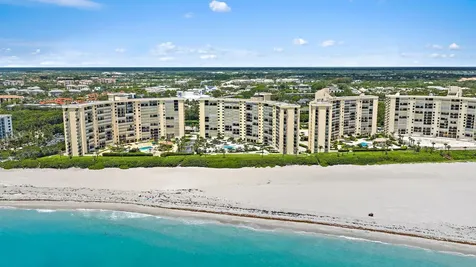 200 Ocean Trail Way Jupiter FL 33477