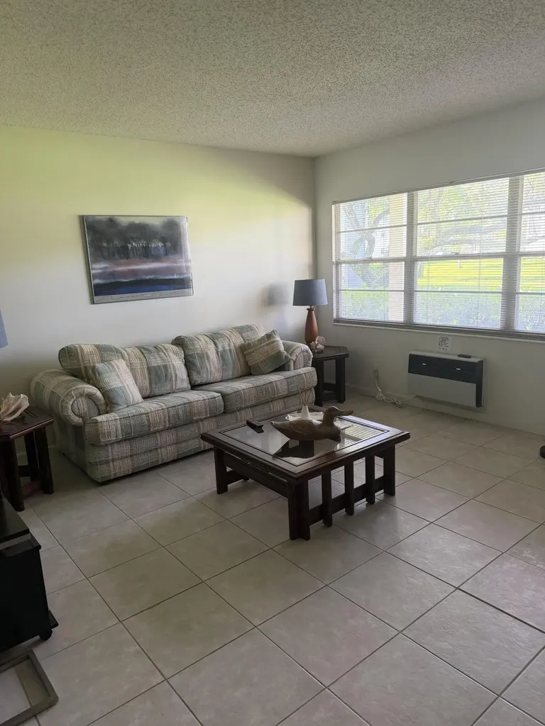 469 Mansfield L Boca Raton FL 33434