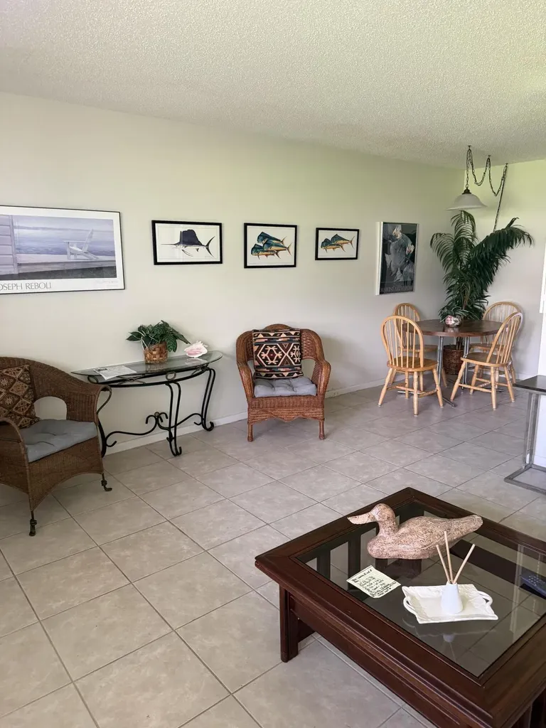 469 Mansfield L Boca Raton FL 33434
