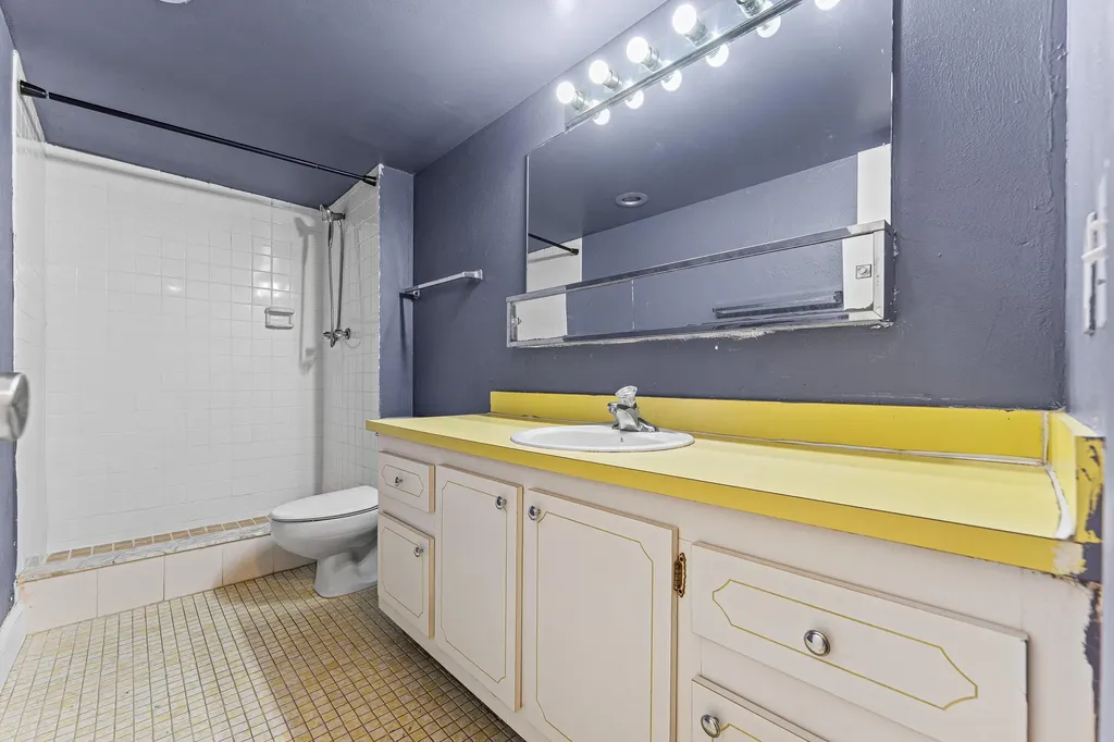 1400 Saint Charles Place Pembroke Pines FL 33026