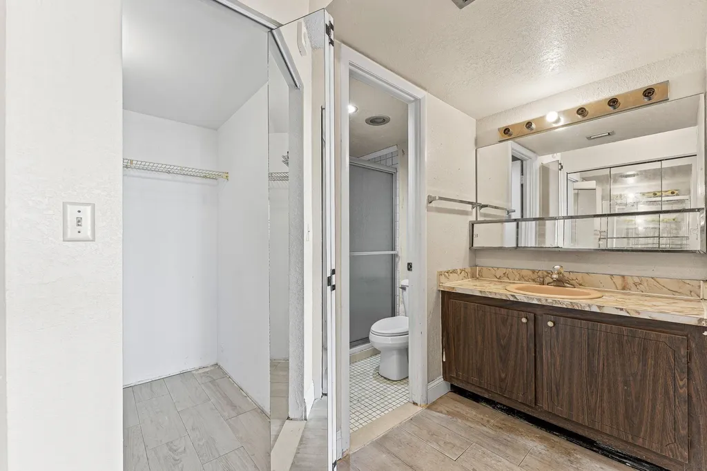 1400 Saint Charles Place Pembroke Pines FL 33026