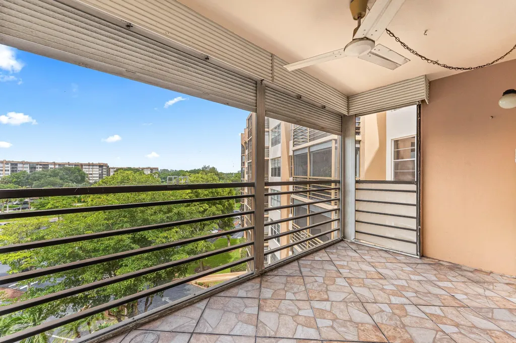 1400 Saint Charles Place Pembroke Pines FL 33026