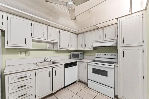 1400 Saint Charles Place Pembroke Pines FL 33026