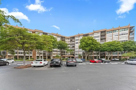 1400 Saint Charles Place Pembroke Pines FL 33026