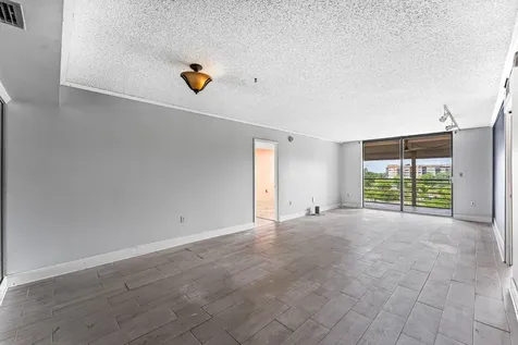 1400 Saint Charles Place Pembroke Pines FL 33026