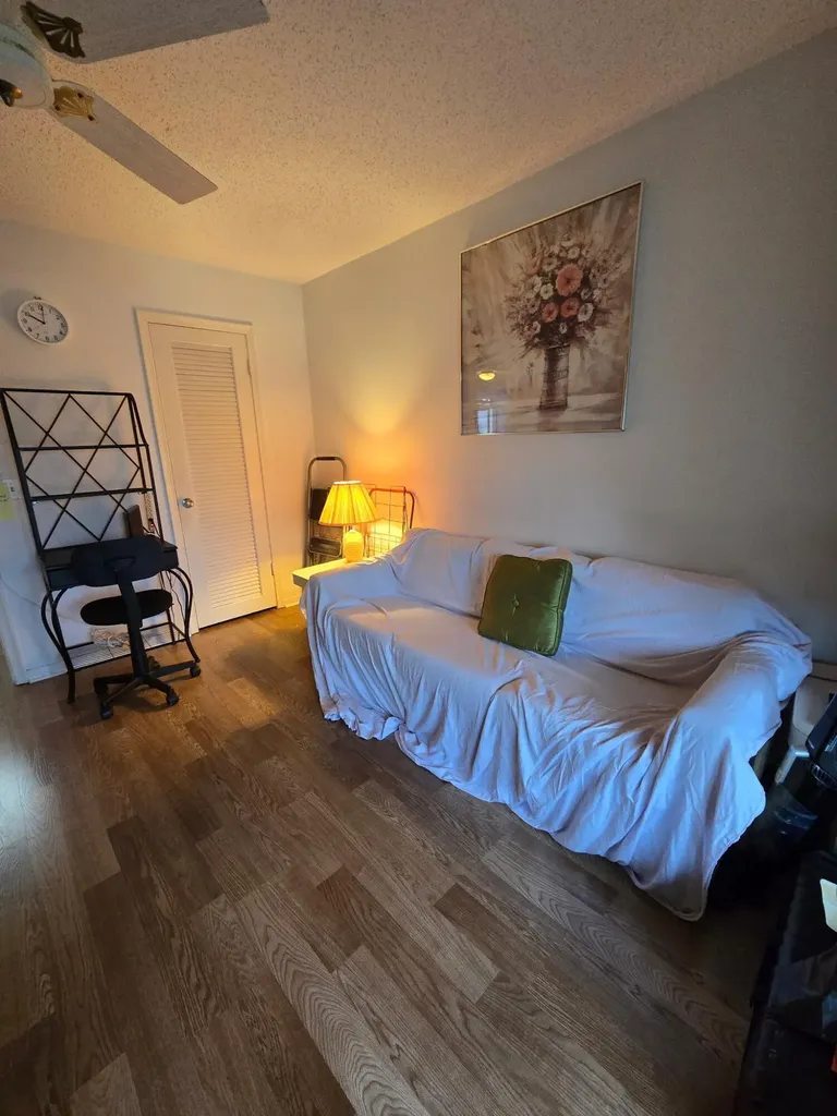 357 Markham P Deerfield Beach FL 33442