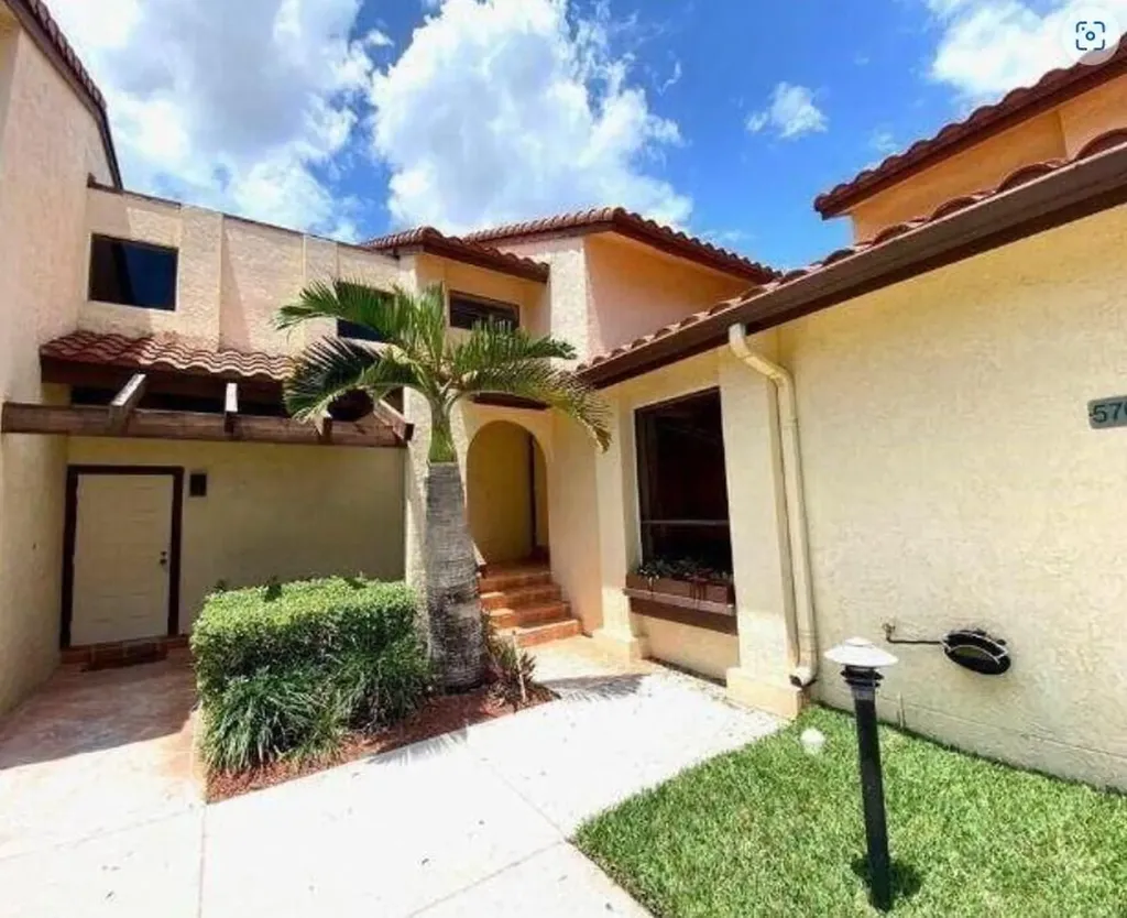 5705 Fox Hollow Drive Boca Raton FL 33486