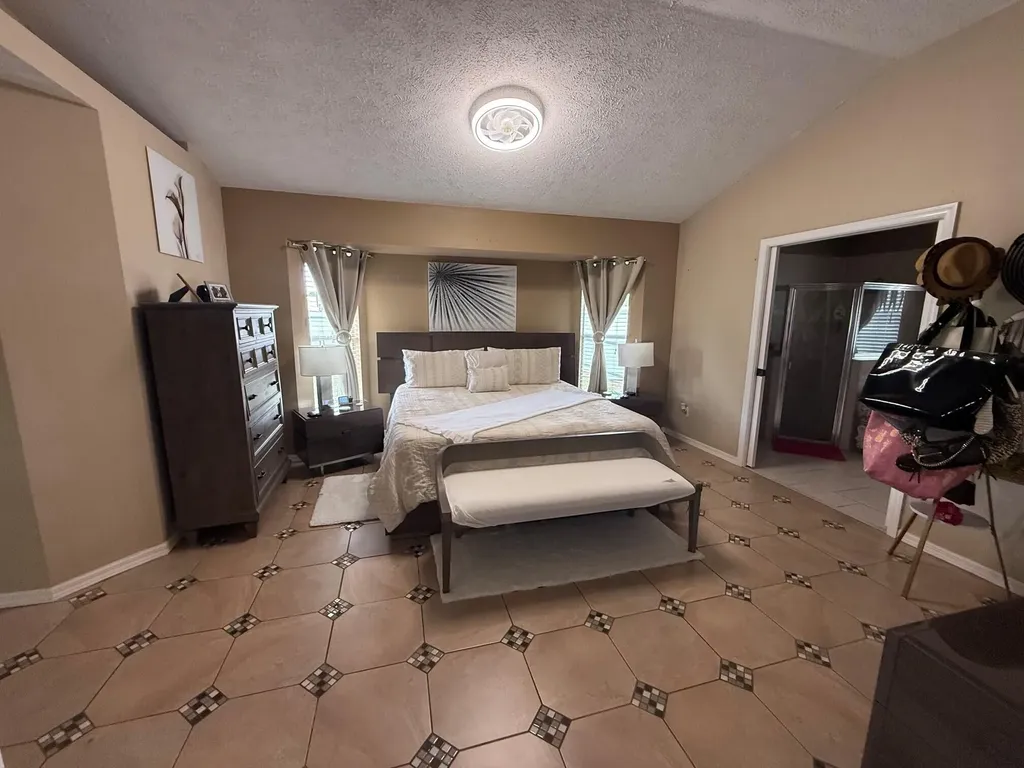 2702 SE Bishop Avenue Port St Lucie FL 34952