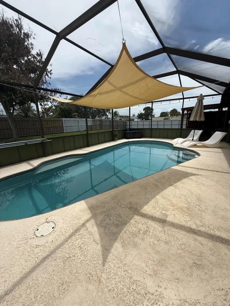 2702 SE Bishop Avenue Port St Lucie FL 34952