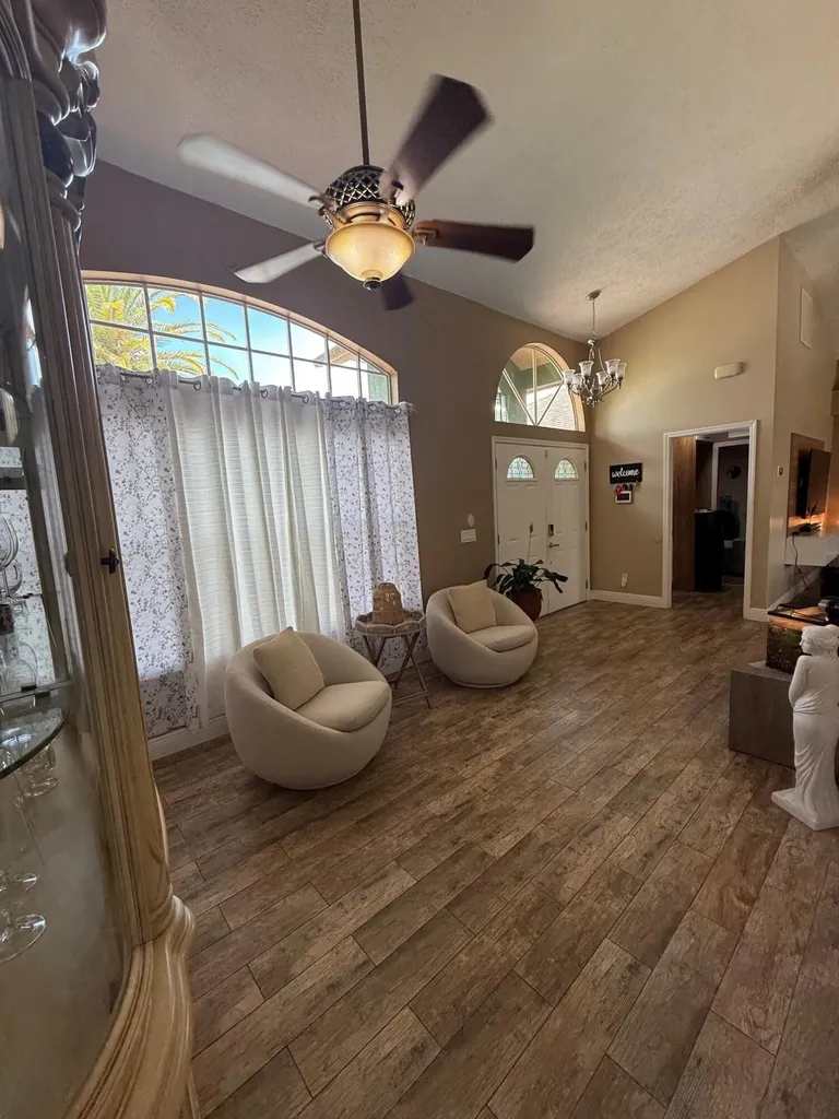 2702 SE Bishop Avenue Port St Lucie FL 34952