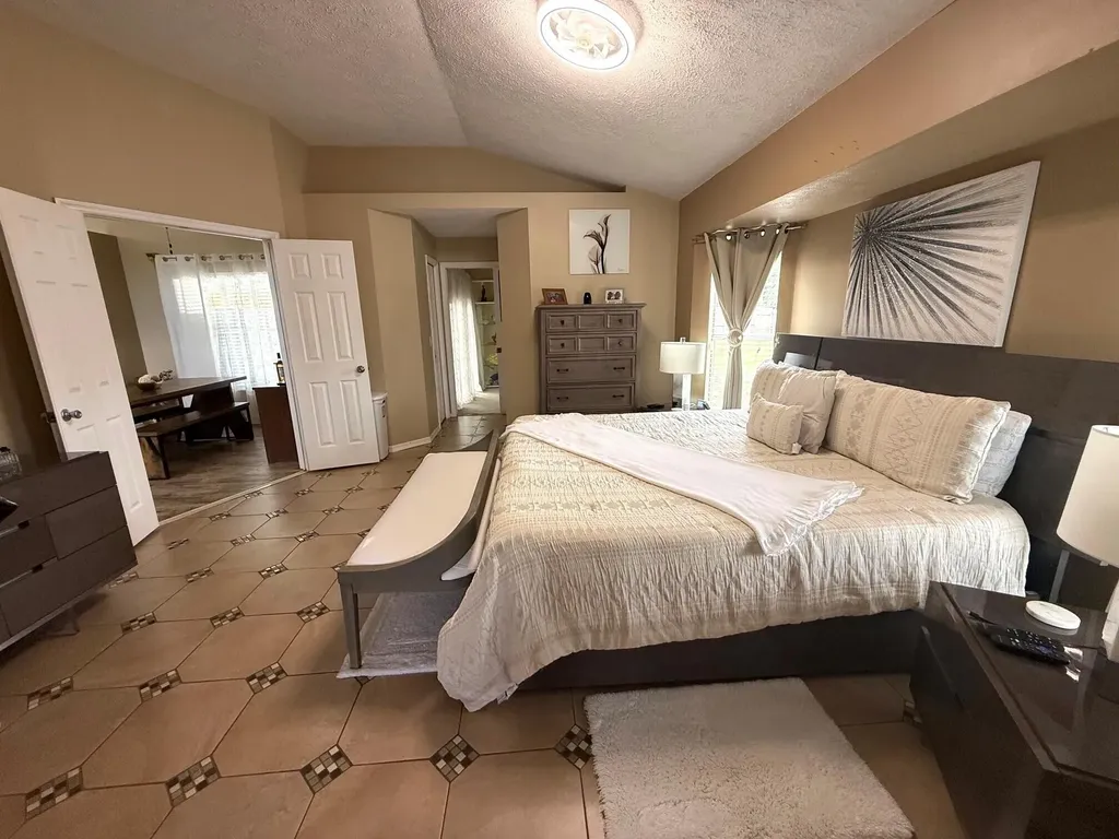 2702 SE Bishop Avenue Port St Lucie FL 34952