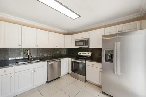 915 9th Way West Palm Beach FL 33407