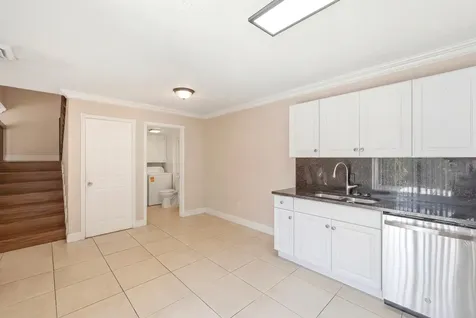 915 9th Way West Palm Beach FL 33407