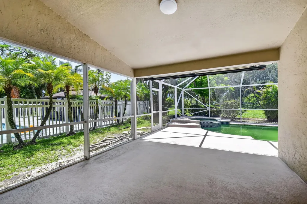 244 Trails End Greenacres FL 33413