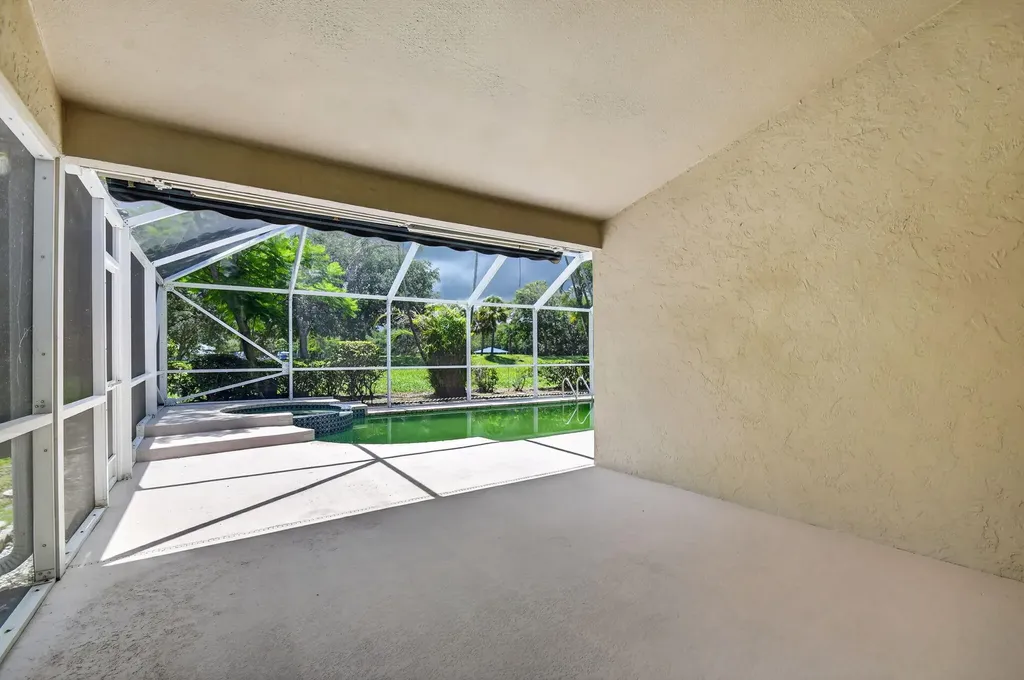 244 Trails End Greenacres FL 33413