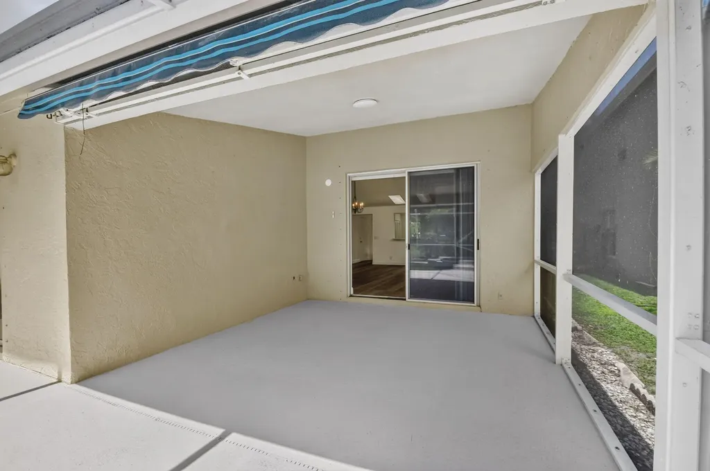244 Trails End Greenacres FL 33413